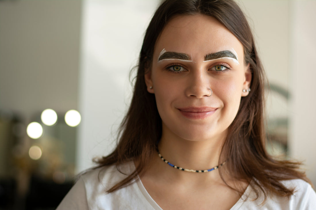 Can Castor Oil Grow Eyebrows?